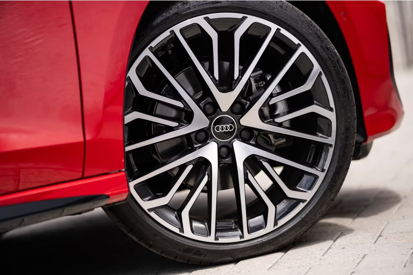 Audi A3 Sedan: Rodas de 19 polegadas