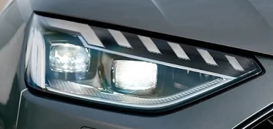 Audi A4 Sedan: Luzes