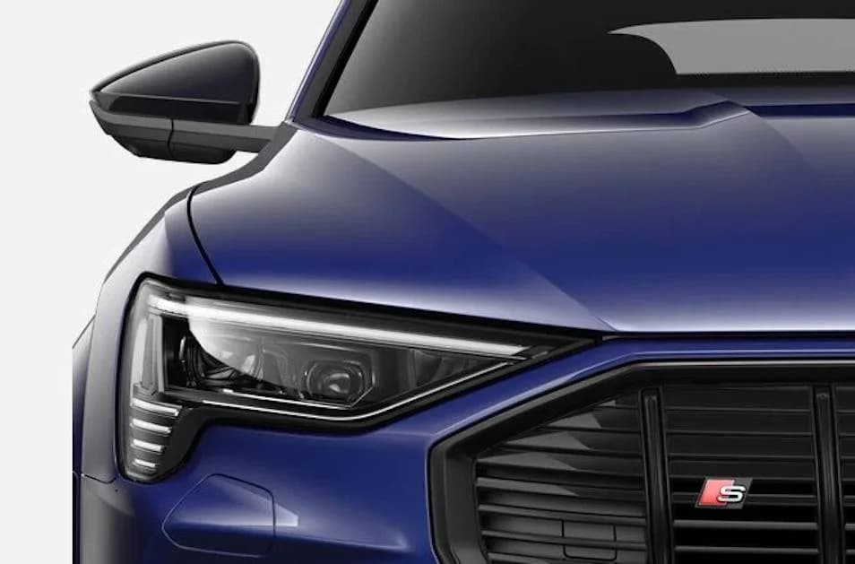 Audi e-tron S Sportback: Visão Frontal