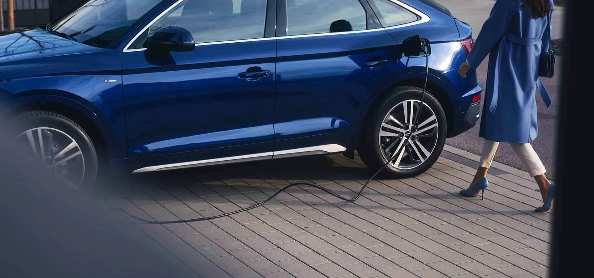 Audi Q5 Sportback TFSI E: Carregamento