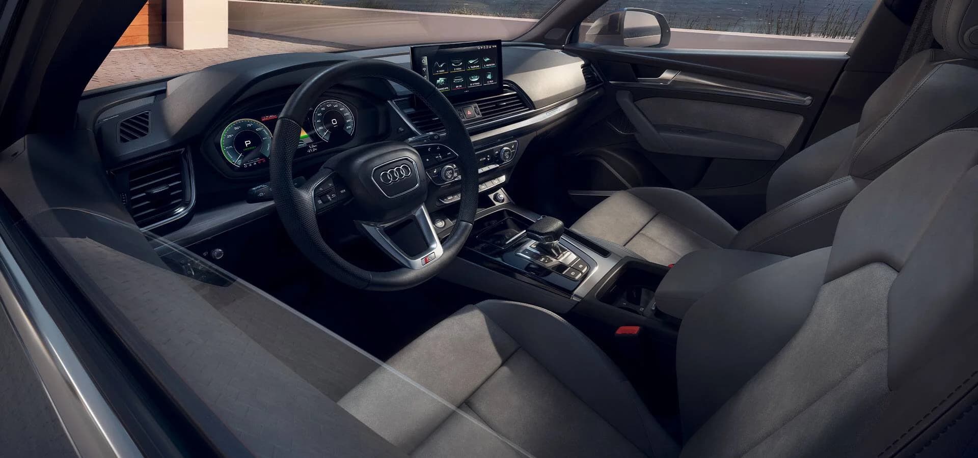 Audi Q5 TFSI E: Cockpit