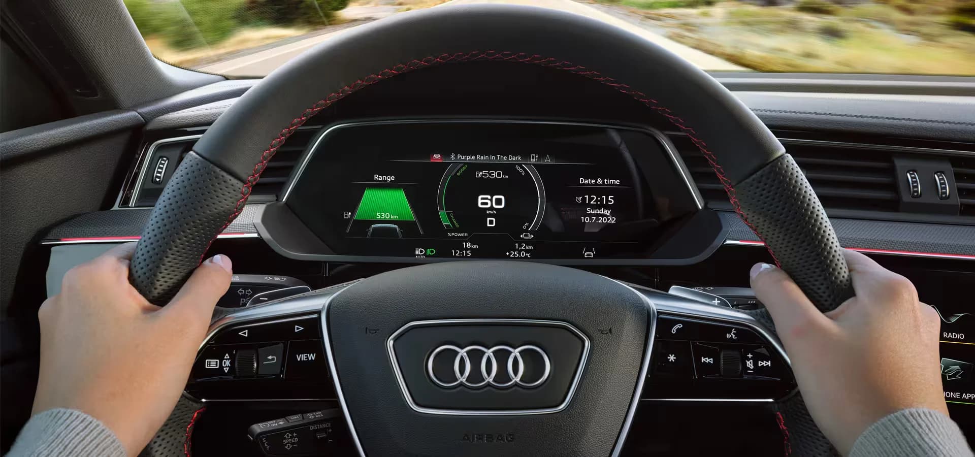 Audi Q8 E-tron: Parada de carregamento rápido