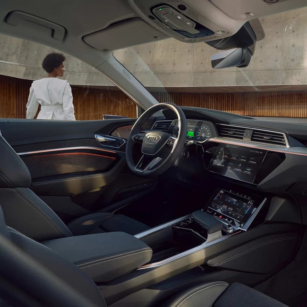 Audi Q8 Sportback E-tron: Exclusivo e digital