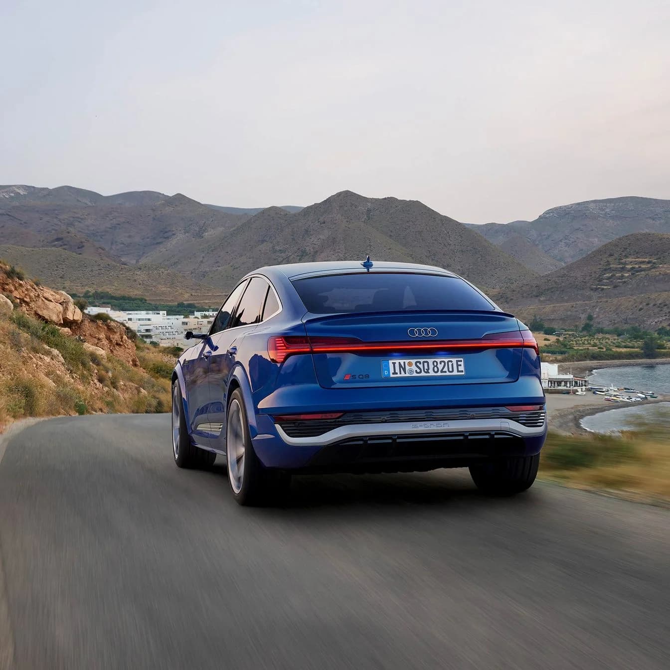 Audi SQ8 Sportback E-tron: Prazer de condução triplo