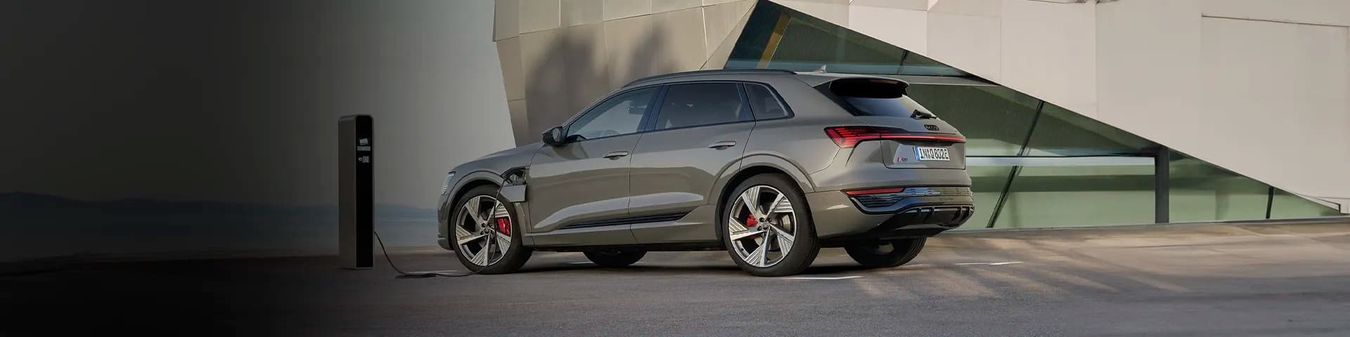 AUDI Q8 E-TRON