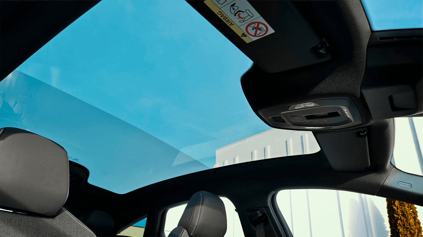 Audi A6 Sportback e-tron - Teto panorâmico
