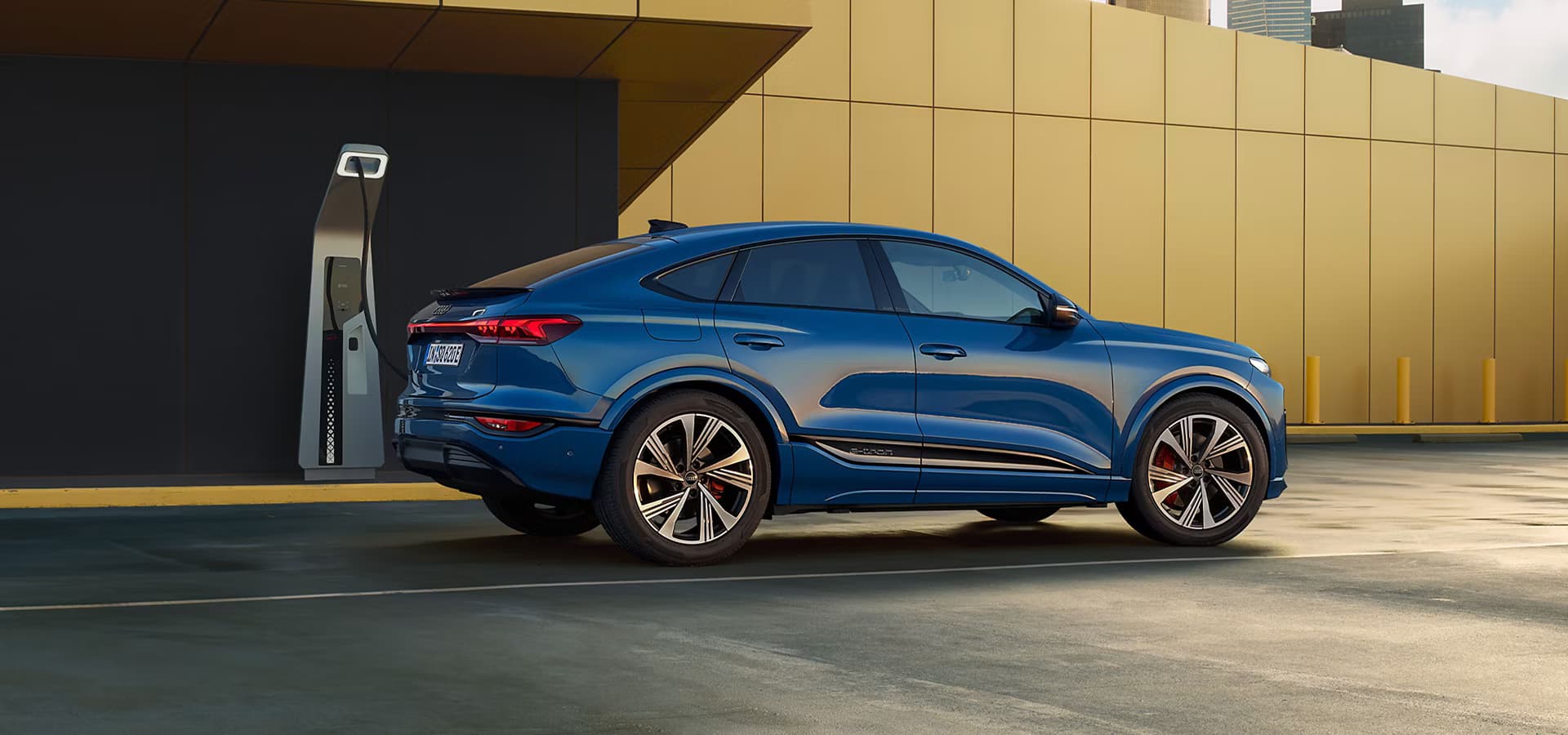 Operação suave ao toque SQ6 Sportback e-tron