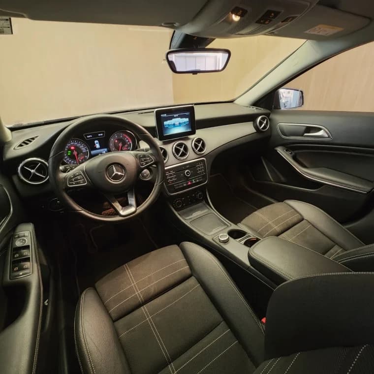 Mercedes-Benz GLA 200 1.6 CGI ADVANCE 16V TURBO FLEX 4P AUTOMÁTICO 2017 Flex - Picture 5