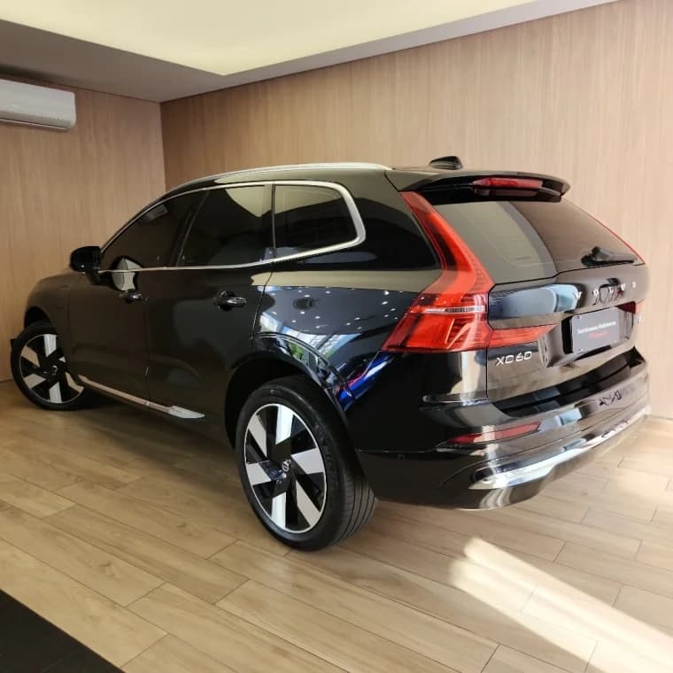 Volvo XC60 2.0 T8 RECHARGE ULTIMATE AWD GEARTRONIC 2024 Híbrido - Picture 3