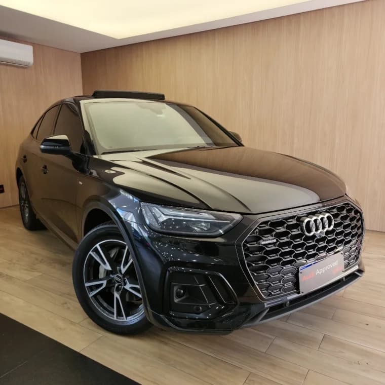 Audi Q5 2.0 55 TFSIE PHEV SPORTBACK PERFORMANCE BLACK QUATTRO S TRONIC 2023 Híbrido - Picture 0