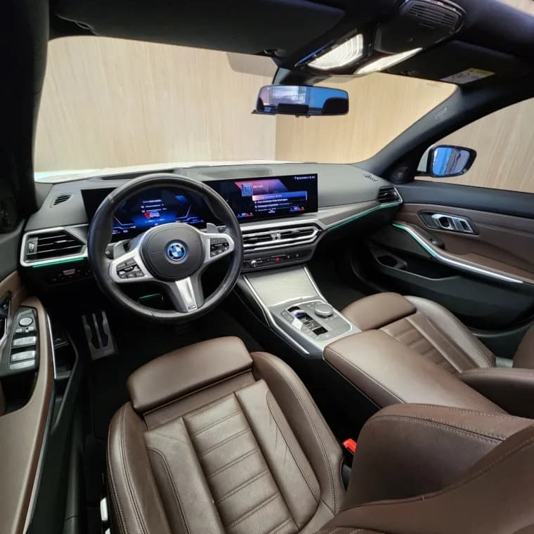 BMW 330e 2.0 16V TURBO HÍBRIDO M SPORT AUTOMÁTICO 2023 Híbrido - Picture 8