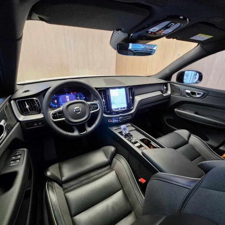 Volvo XC60 2.0 T8 RECHARGE POLESTAR ENGINEERED AWD GEARTRONIC 2023 Híbrido - Picture 8