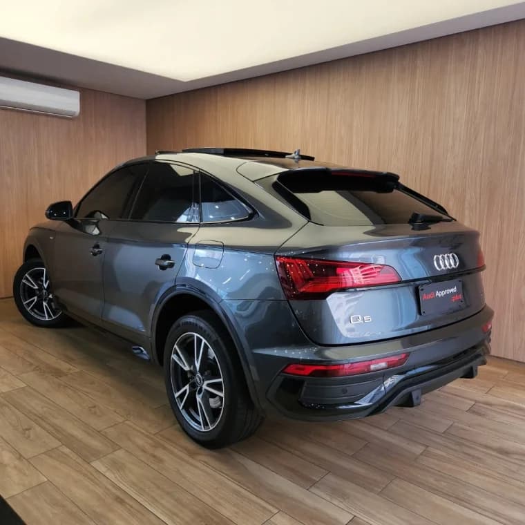 Audi Q5 2.0 55 TFSIE PHEV SPORTBACK PERFORMANCE BLACK QUATTRO S TRONIC 2023 Híbrido - Picture 9