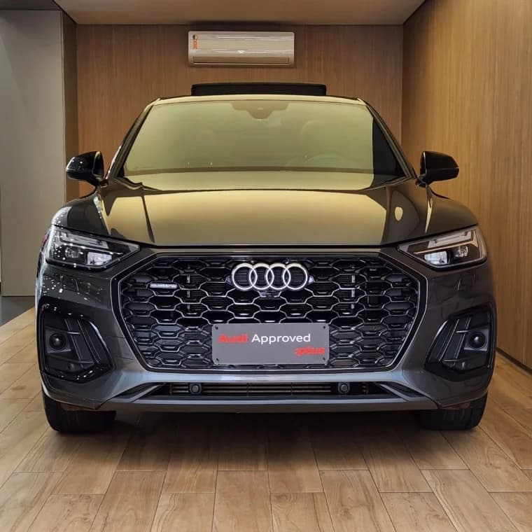 Audi Q5 2.0 55 TFSIE PHEV SPORTBACK PERFORMANCE BLACK QUATTRO S TRONIC 2023 Híbrido - Picture 1
