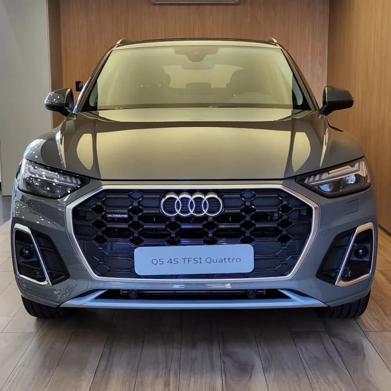 Audi Q5 2.0 45 TFSI GASOLINA S-LINE QUATTRO S TRONIC 2025 Gasolina - Picture 1