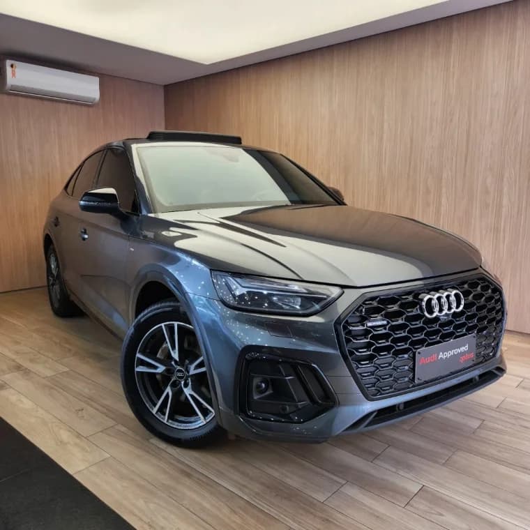 Audi Q5 2.0 55 TFSIE PHEV SPORTBACK PERFORMANCE BLACK QUATTRO S TRONIC 2023 Híbrido - Picture 0