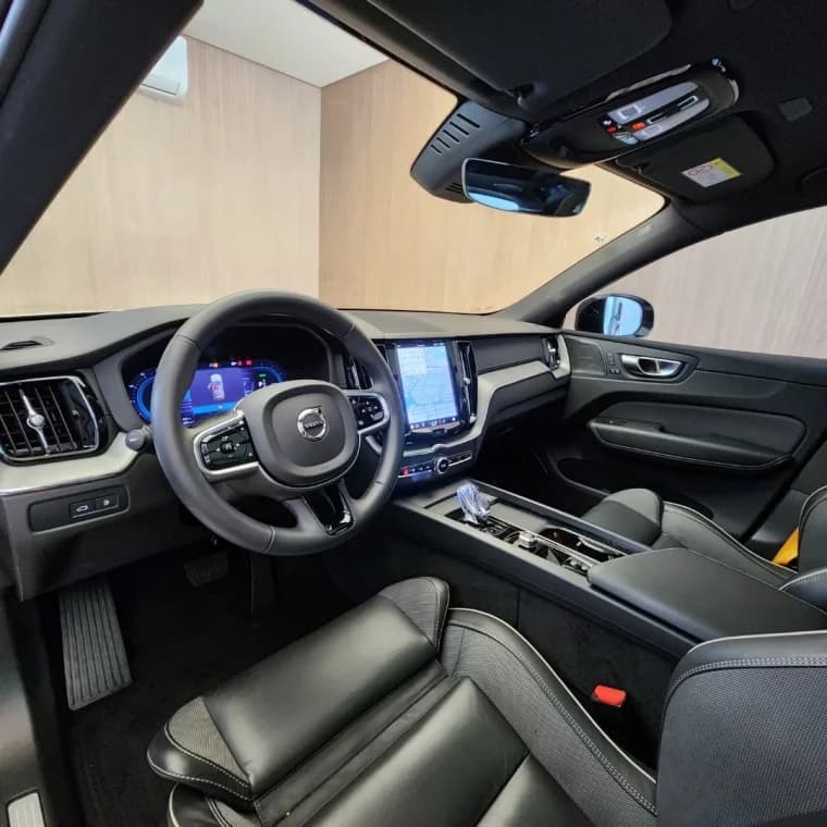 Volvo XC60 2.0 T8 RECHARGE POLESTAR ENGINEERED AWD GEARTRONIC 2023 Híbrido - Picture 6