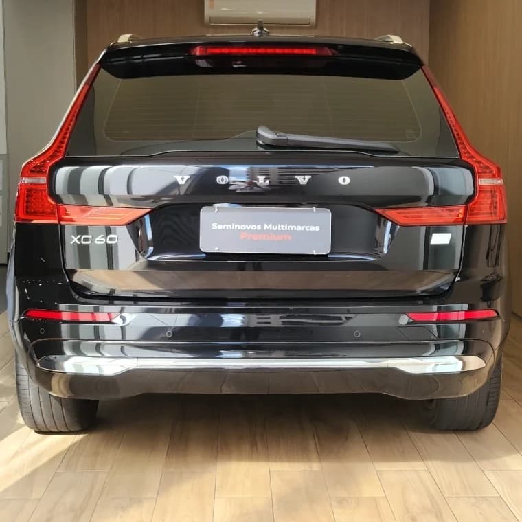 Volvo XC60 2.0 T8 RECHARGE ULTIMATE AWD GEARTRONIC 2024 Híbrido - Picture 2