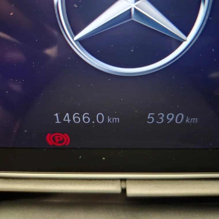 Mercedes-Benz C 300 2.0 EQ BOOST HÍBRIDO AMG LINE 9G-TRONIC 2024 Híbrido - Picture 5