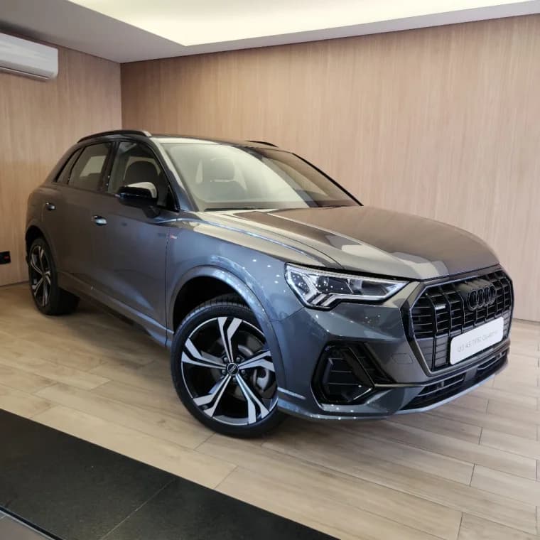 Audi Q3 2.0 40 TFSI GASOLINA SPORTBACK PERFORMANCE BLACK PLUS QUATTRO TIPTRONIC 2025 Gasolina - Picture 0