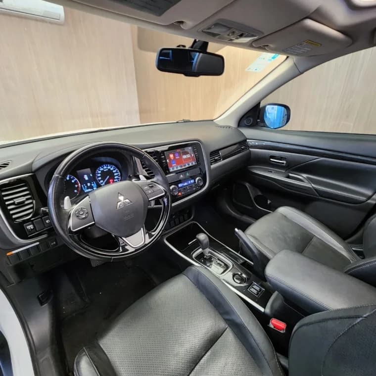 Mitsubishi OUTLANDER 2.0 COMFORT 16V GASOLINA 4P AUTOMÁTICO 2018 Gasolina - Picture 5