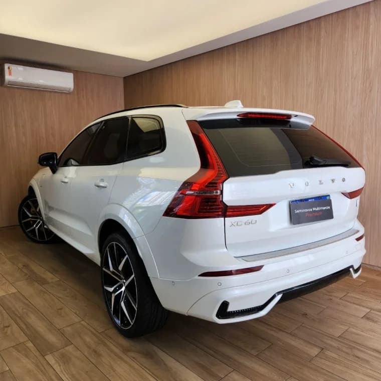 Volvo XC60 2.0 T8 RECHARGE POLESTAR ENGINEERED AWD GEARTRONIC 2023 Híbrido - Picture 2