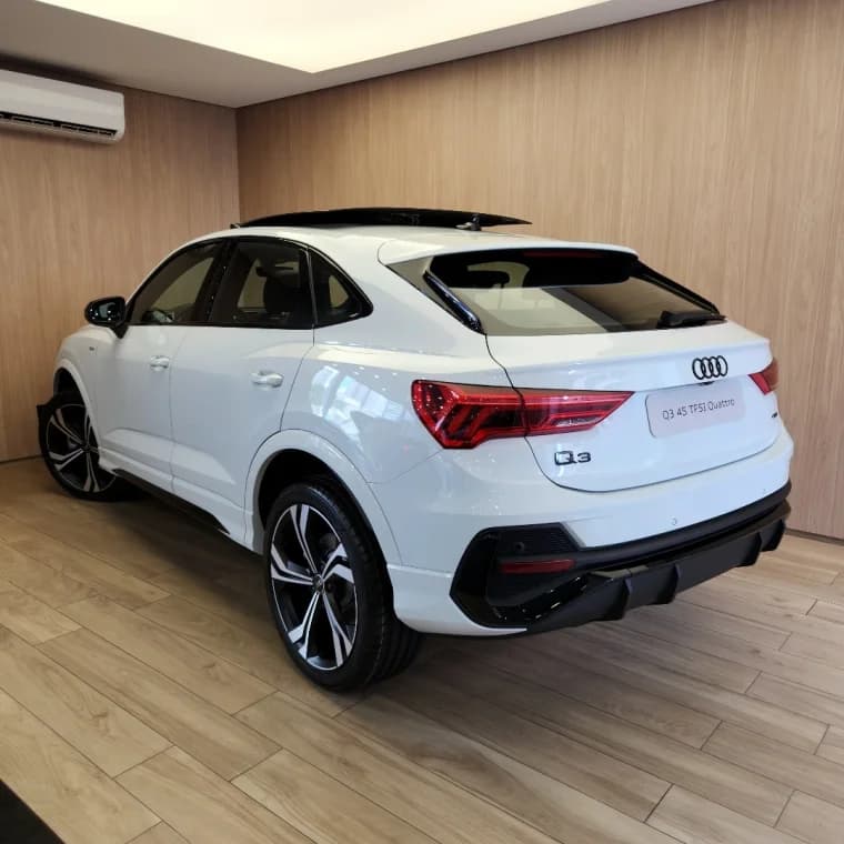 Audi Q3 2.0 40 TFSI GASOLINA SPORTBACK PERFORMANCE BLACK PLUS QUATTRO TIPTRONIC 2025 Gasolina - Picture 2