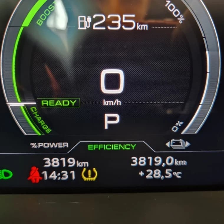 Audi Q8 E-TRON 55 ELÉTRICO LAUNCH EDITION QUATTRO 2024 Elétrico - Picture 5