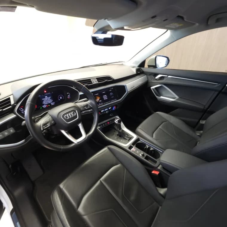 Audi Q3 2.0 40 TFSI GASOLINA PERFORMANCE QUATTRO TIPTRONIC 2023 Gasolina - Picture 4
