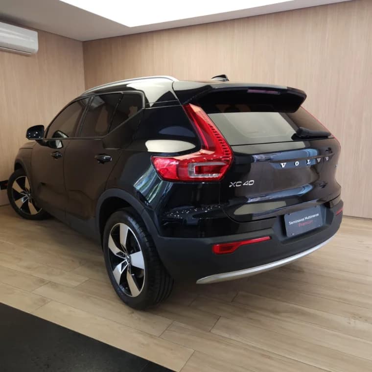 Volvo XC40 2.0 T5 GASOLINA MOMENTUM AWD GEARTRONIC 2019 Gasolina - Foto 10