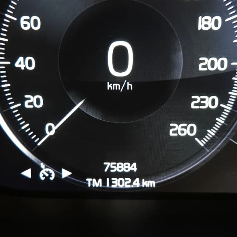 Volvo XC40 2.0 T5 GASOLINA MOMENTUM AWD GEARTRONIC 2019 Gasolina - Foto 3