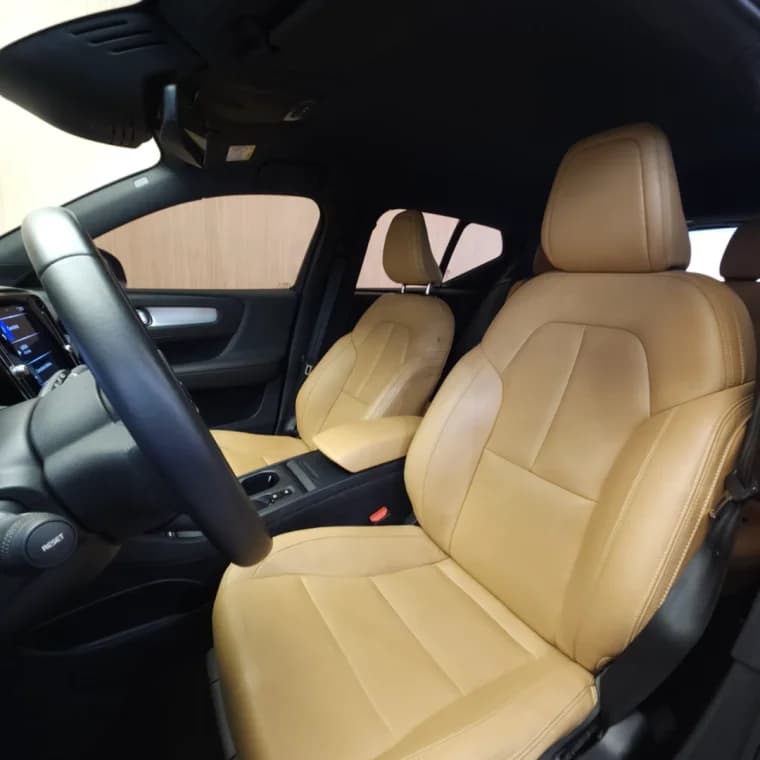 Volvo XC40 2.0 T5 GASOLINA MOMENTUM AWD GEARTRONIC 2019 Gasolina - Foto 5
