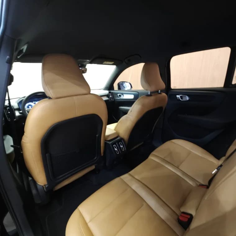 Volvo XC40 2.0 T5 GASOLINA MOMENTUM AWD GEARTRONIC 2019 Gasolina - Foto 8