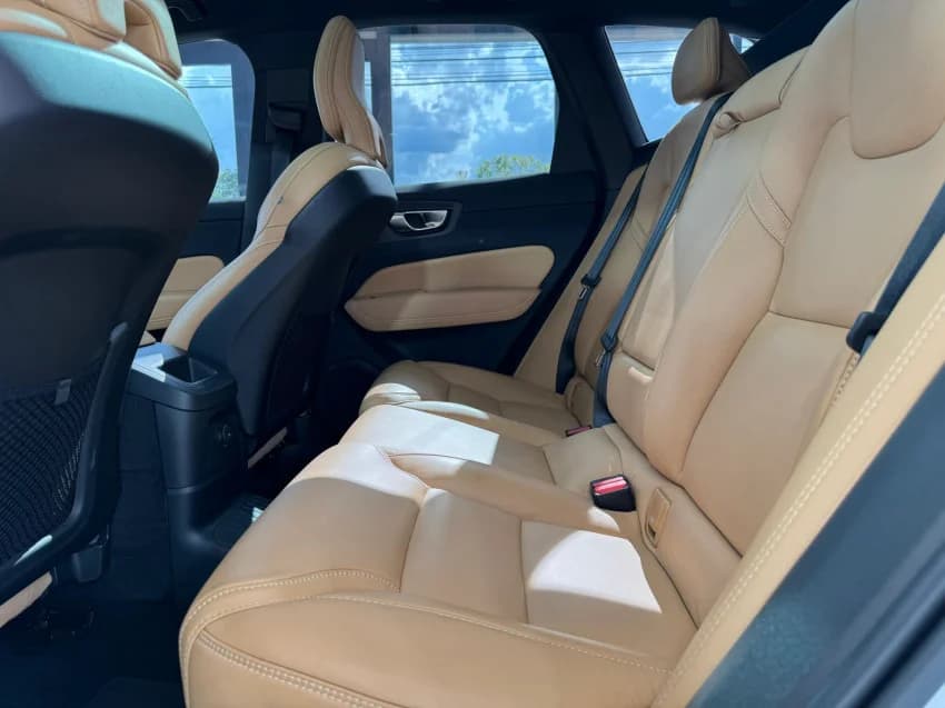 Volvo XC60 2.0 T8 RECHARGE ULTIMATE AWD GEARTRONIC 2023 Híbrido - Picture 15