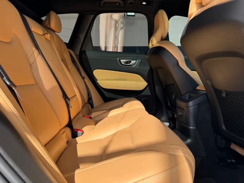 Volvo XC60 2.0 T8 RECHARGE ULTIMATE AWD GEARTRONIC 2023 Híbrido - Picture 18
