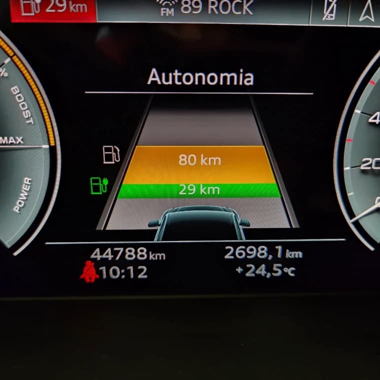 Audi Q5 2.0 55 TFSIE PHEV SPORTBACK PERFORMANCE BLACK QUATTRO S TRONIC 2023 Híbrido - Picture 4