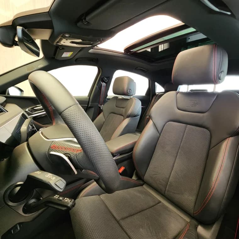 Audi Q8 E-TRON 55 ELÉTRICO LAUNCH EDITION QUATTRO 2024 Elétrico - Picture 9