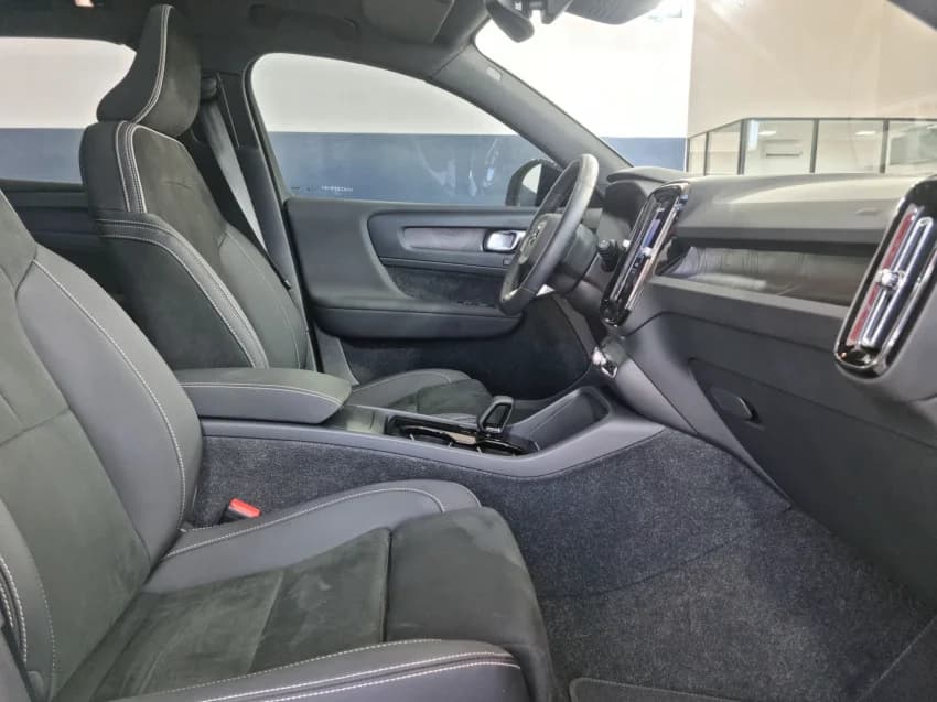 Volvo XC40 P6 RECHARGE ELECTRIC PLUS 2023 Elétrico - Picture 19