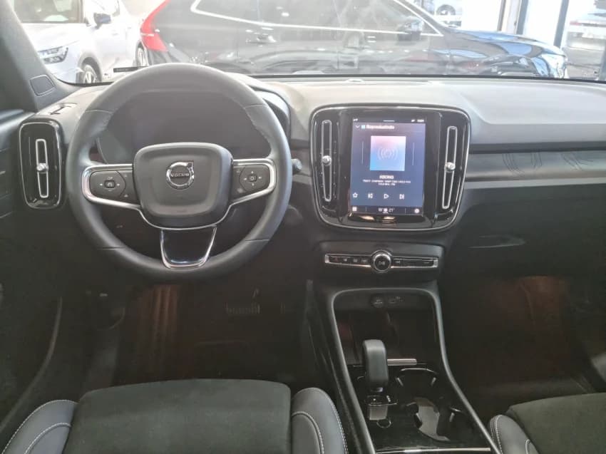 Volvo XC40 P6 RECHARGE ELECTRIC PLUS 2023 Elétrico - Picture 10