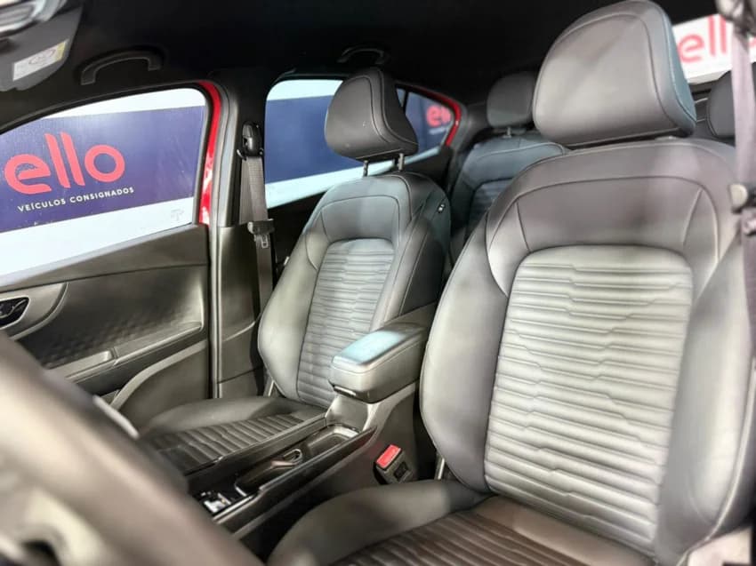 Fiat FASTBACK 1.3 TURBO 270 FLEX LIMITED EDITION AT6 2023 Flex - Picture 11