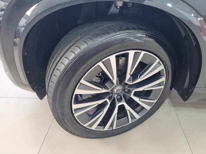 Volvo XC90 2.0 T8 HYBRID MOMENTUM AWD GEARTRONIC 2021 Híbrido - Picture 18
