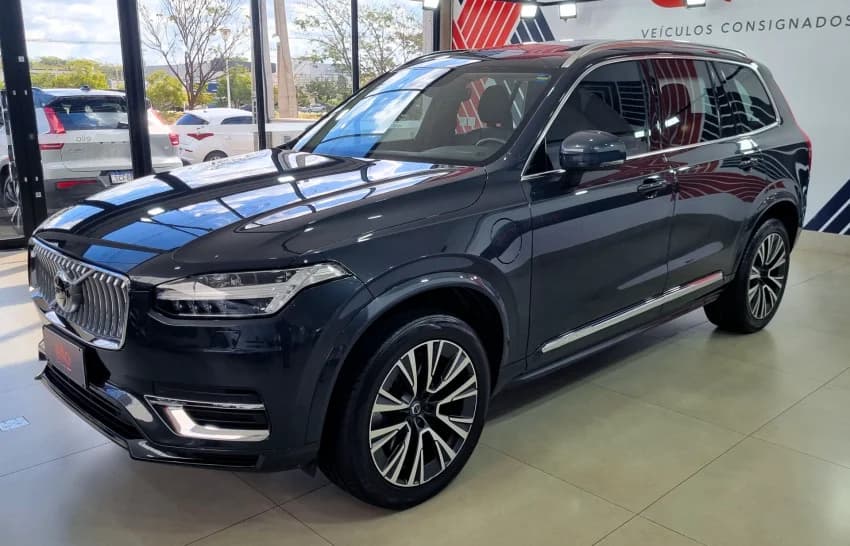 Volvo XC90 2.0 T8 HYBRID MOMENTUM AWD GEARTRONIC 2021 Híbrido - Picture 4