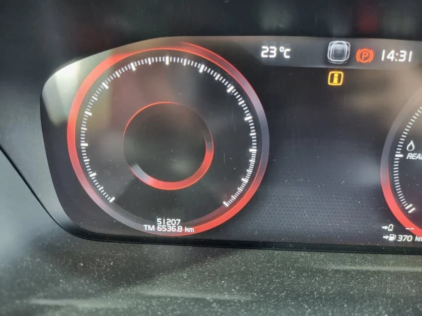 Volvo XC90 2.0 T8 HYBRID MOMENTUM AWD GEARTRONIC 2021 Híbrido - Picture 8