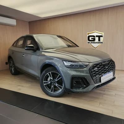 Audi Q5 2.0 55 TFSIE PHEV SPORTBACK PERFORMANCE BLACK QUATTRO S TRONIC 2025 Híbrido - Picture 1