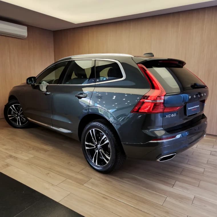 Volvo XC60 2.0 T8 HYBRID MOMENTUM AWD GEARTRONIC 2021 Híbrido - Picture 5
