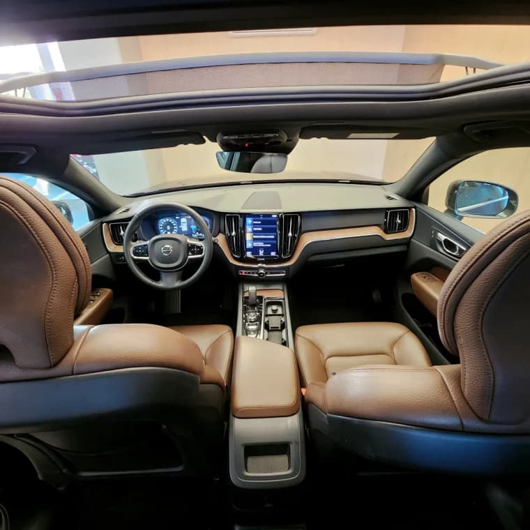 Volvo XC60 2.0 T8 HYBRID MOMENTUM AWD GEARTRONIC 2021 Híbrido - Picture 9