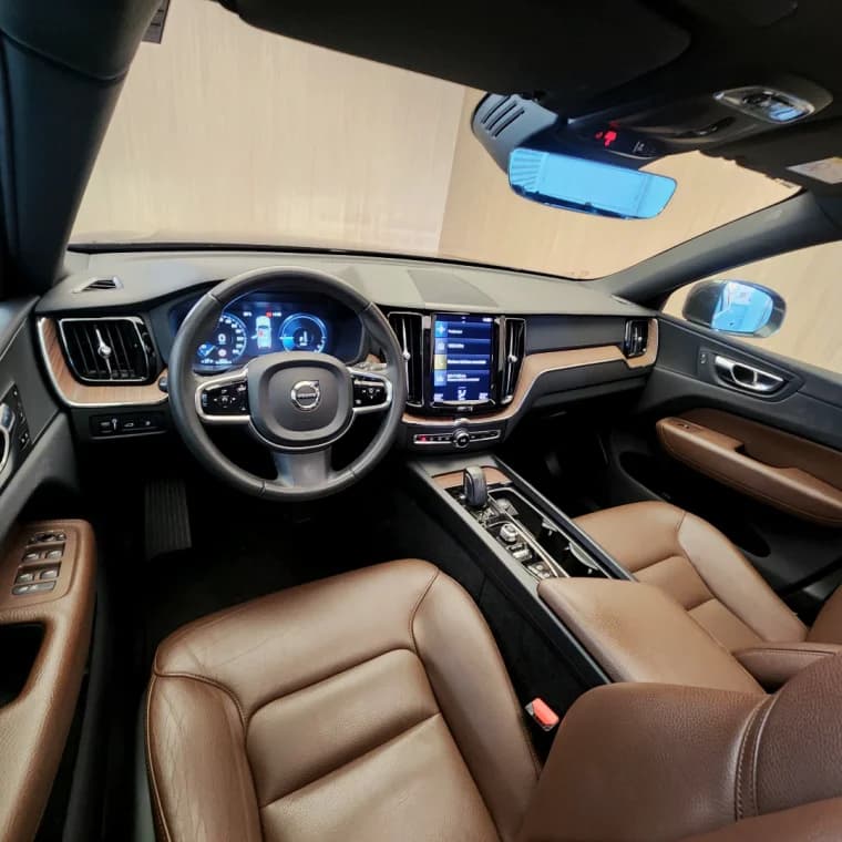 Volvo XC60 2.0 T8 HYBRID MOMENTUM AWD GEARTRONIC 2021 Híbrido - Picture 10