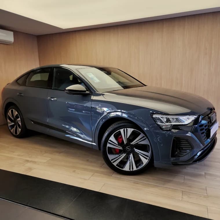 Audi Q8 E-TRON 55 ELÉTRICO SPORTBACK PERFORMANCE BLACK QUATTRO 2024 Elétrico - Picture 2