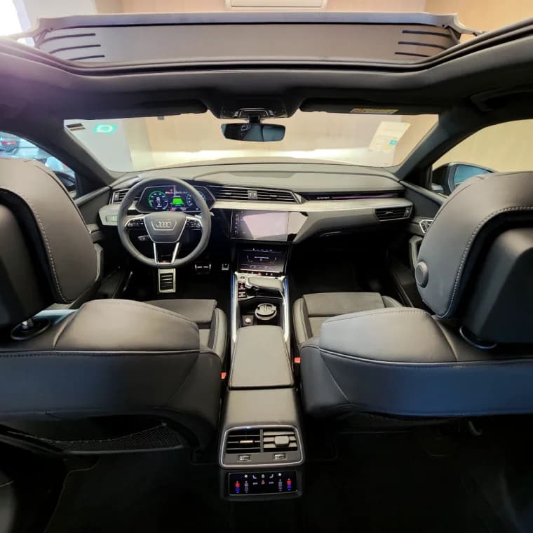Audi Q8 E-TRON 55 ELÉTRICO SPORTBACK PERFORMANCE BLACK QUATTRO 2024 Elétrico - Picture 7