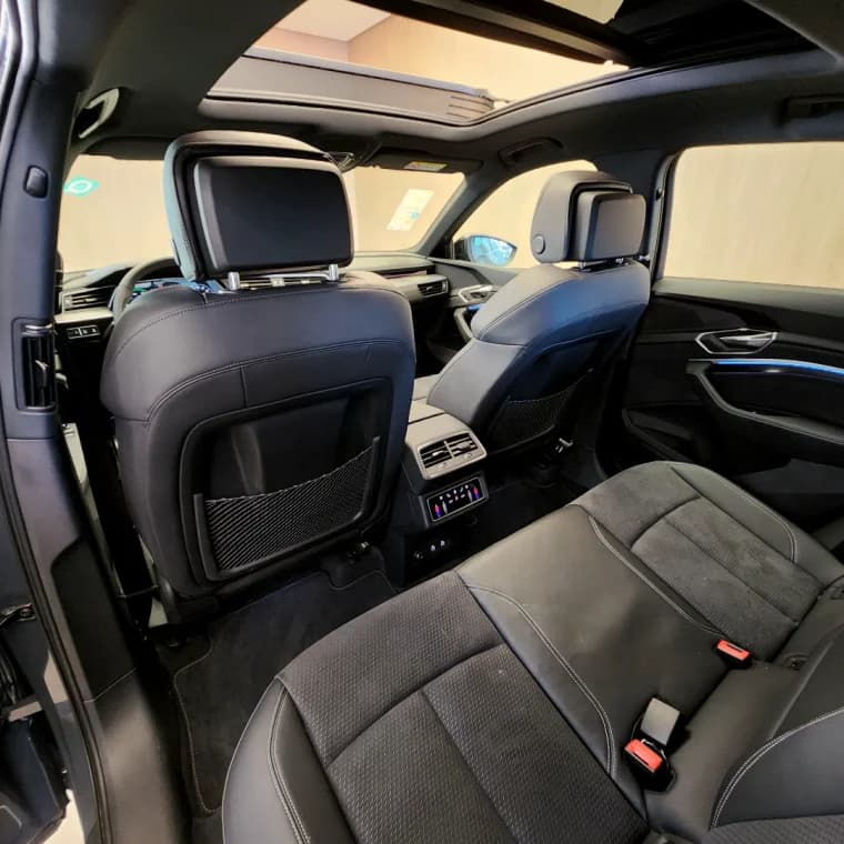 Audi Q8 E-TRON 55 ELÉTRICO SPORTBACK PERFORMANCE BLACK QUATTRO 2024 Elétrico - Picture 9